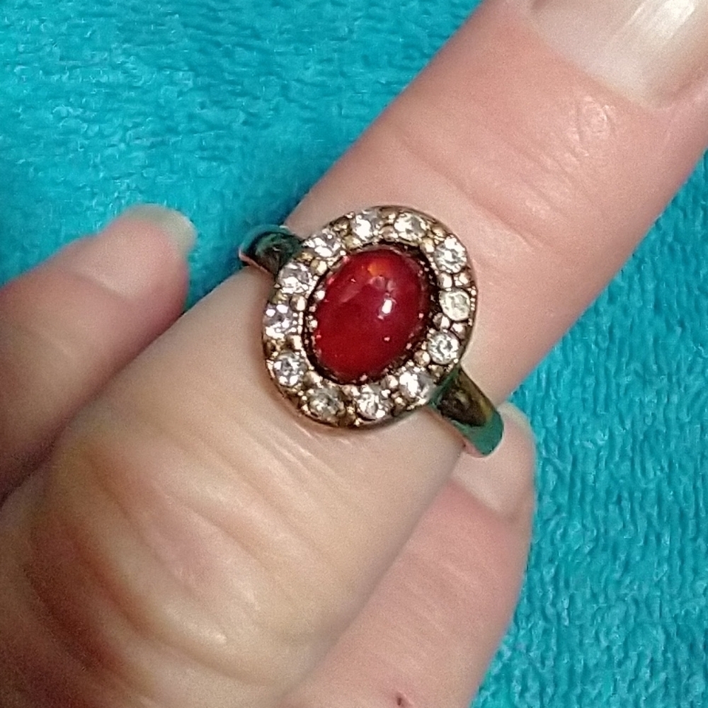 Elegant Goldtone Crystal And Red Gemstone Ring